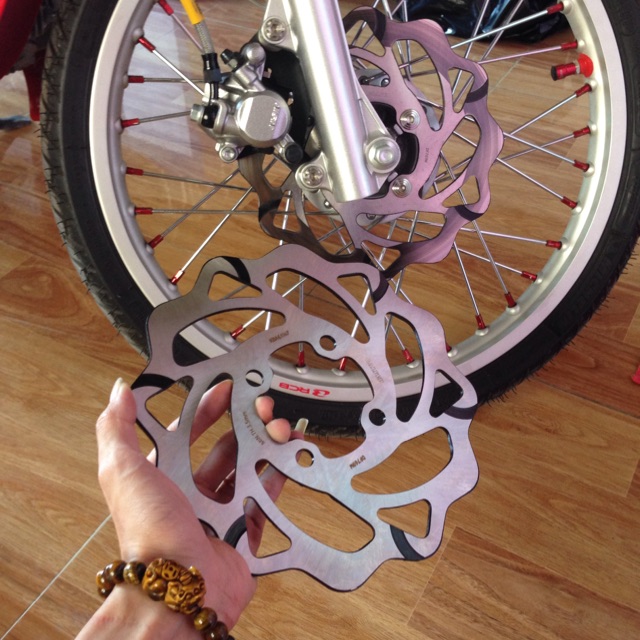 Dĩa Thắng Phần Đĩa Trước X1R Kích Thước 220mm Dành Cho Xe Exciter 135, Sirius, Wave, Nouvo 4,5,6, trang trí xe máy của bạn thêm ấn tượng