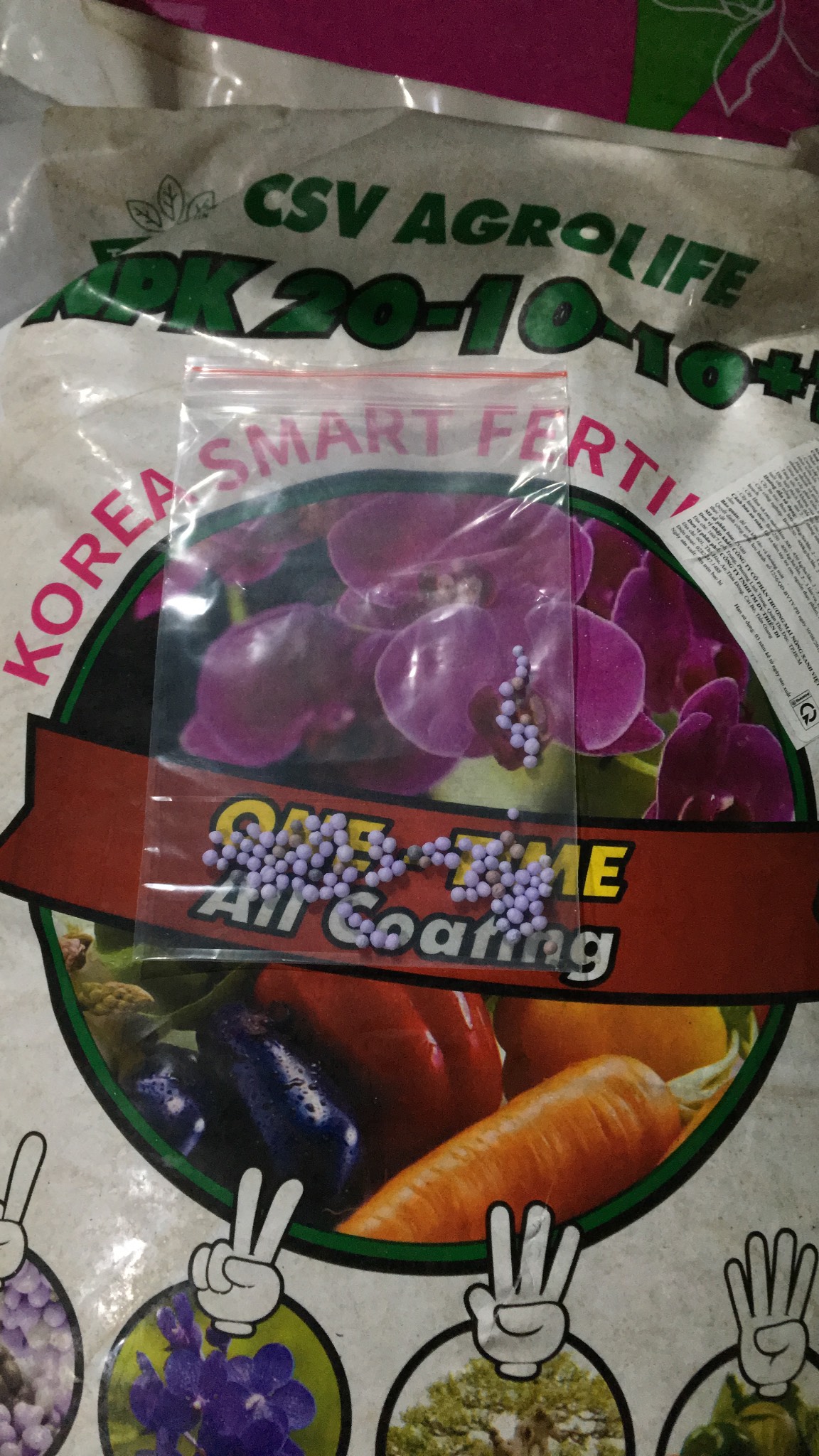 Phân bón tan chậm Hàn Quốc 20-10-10 + Te gói lẻ 500gr