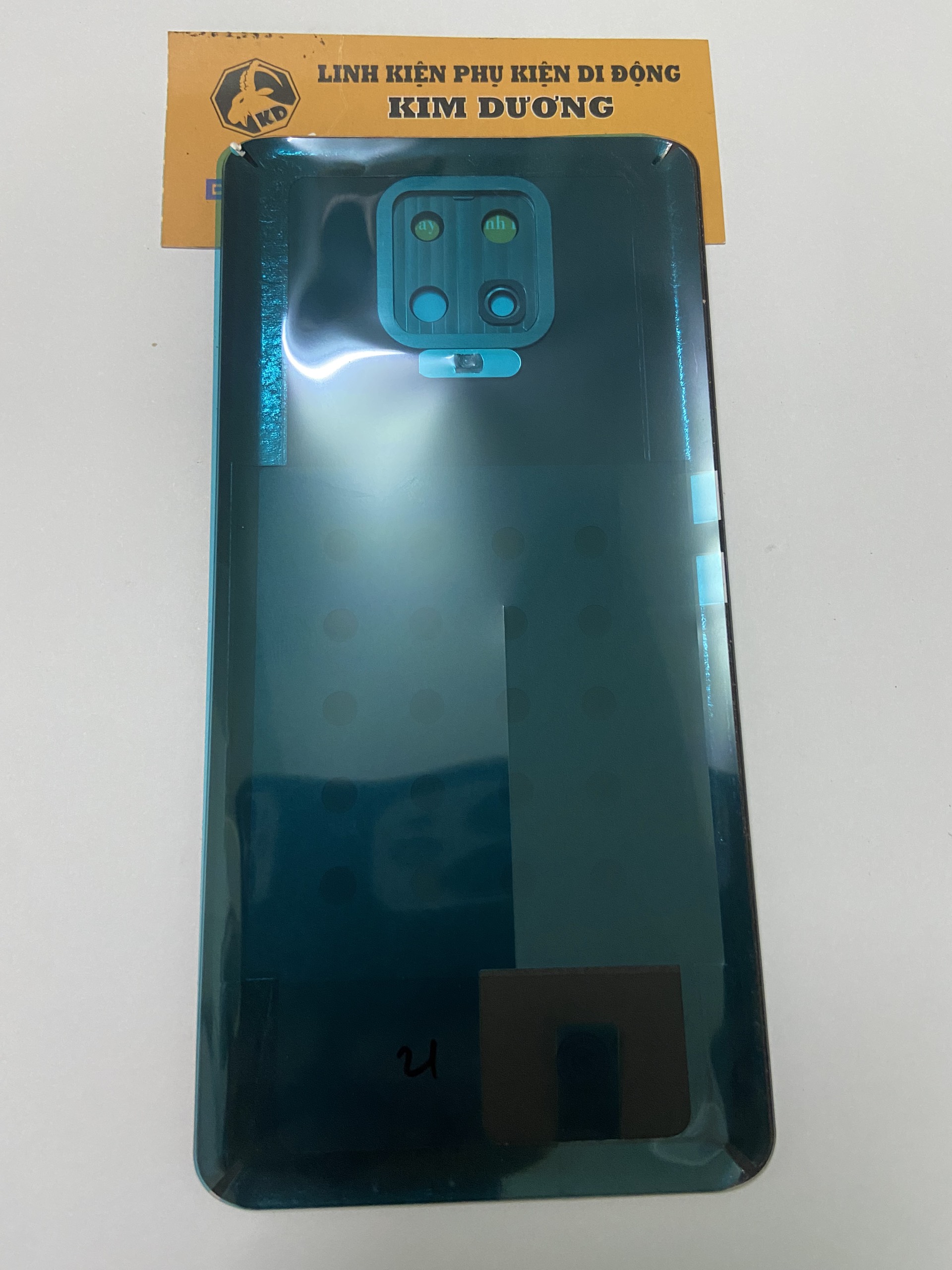 Nắp lưng kính Vsmart Aris/ Aris Pro liền kính camera