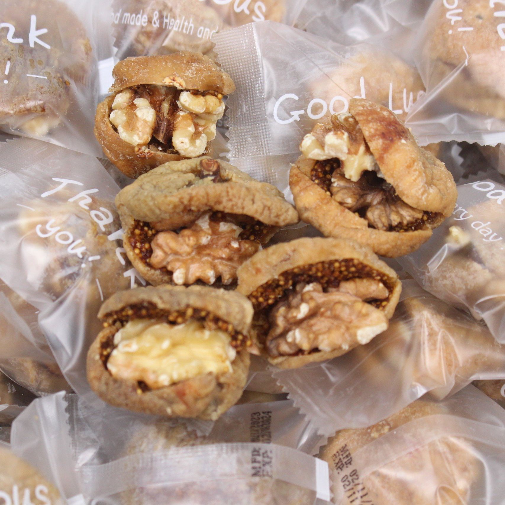 Sung kẹp óc chó - WALNUT STUFFED FIGS The Nuts valley