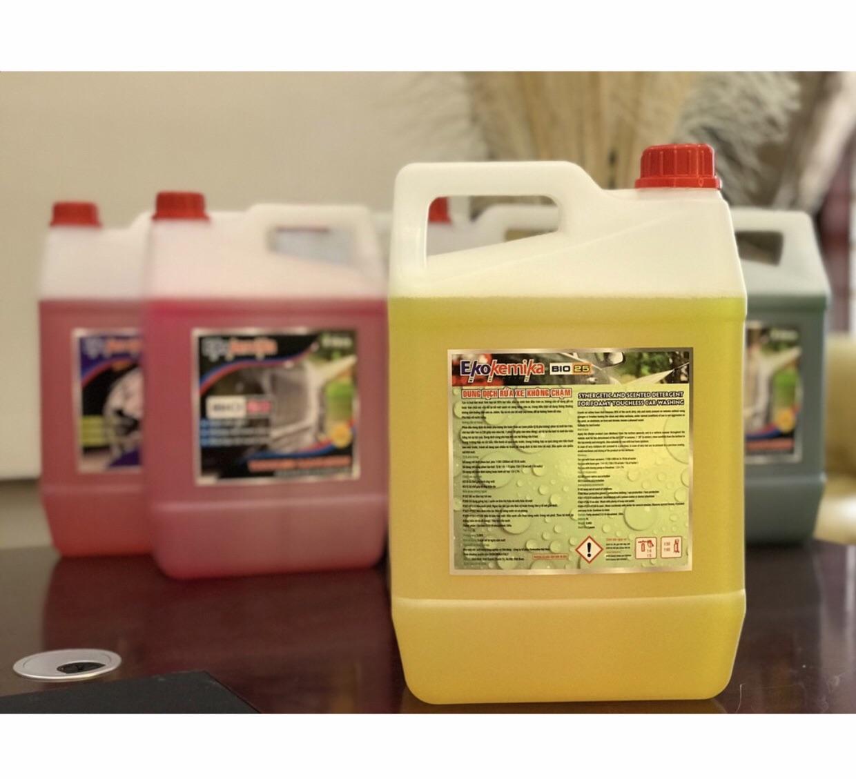 Dung dịch rửa xe không chạm bio25 can 5l
