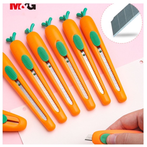 Dao rọc giấy hình củ Cà Rốt M&G xinh xắn, nhỏ nhắn và tinh tế