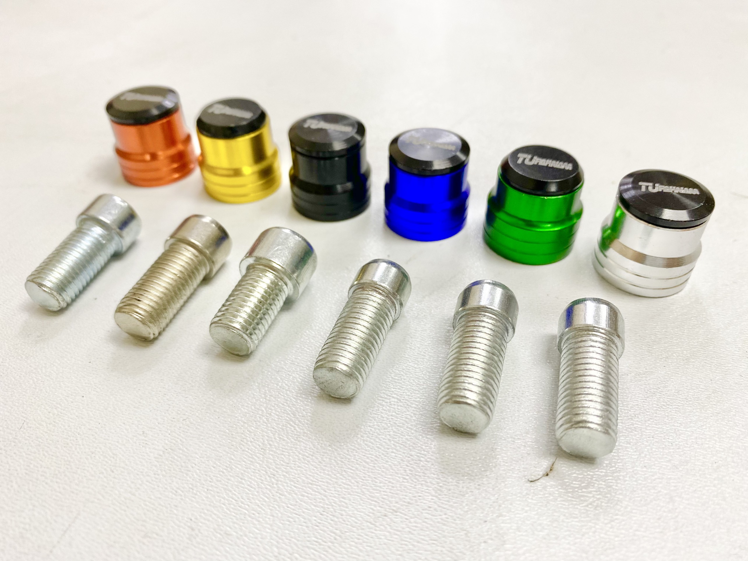 Ốc chụp kiếng Trusty cho mọi loại xe