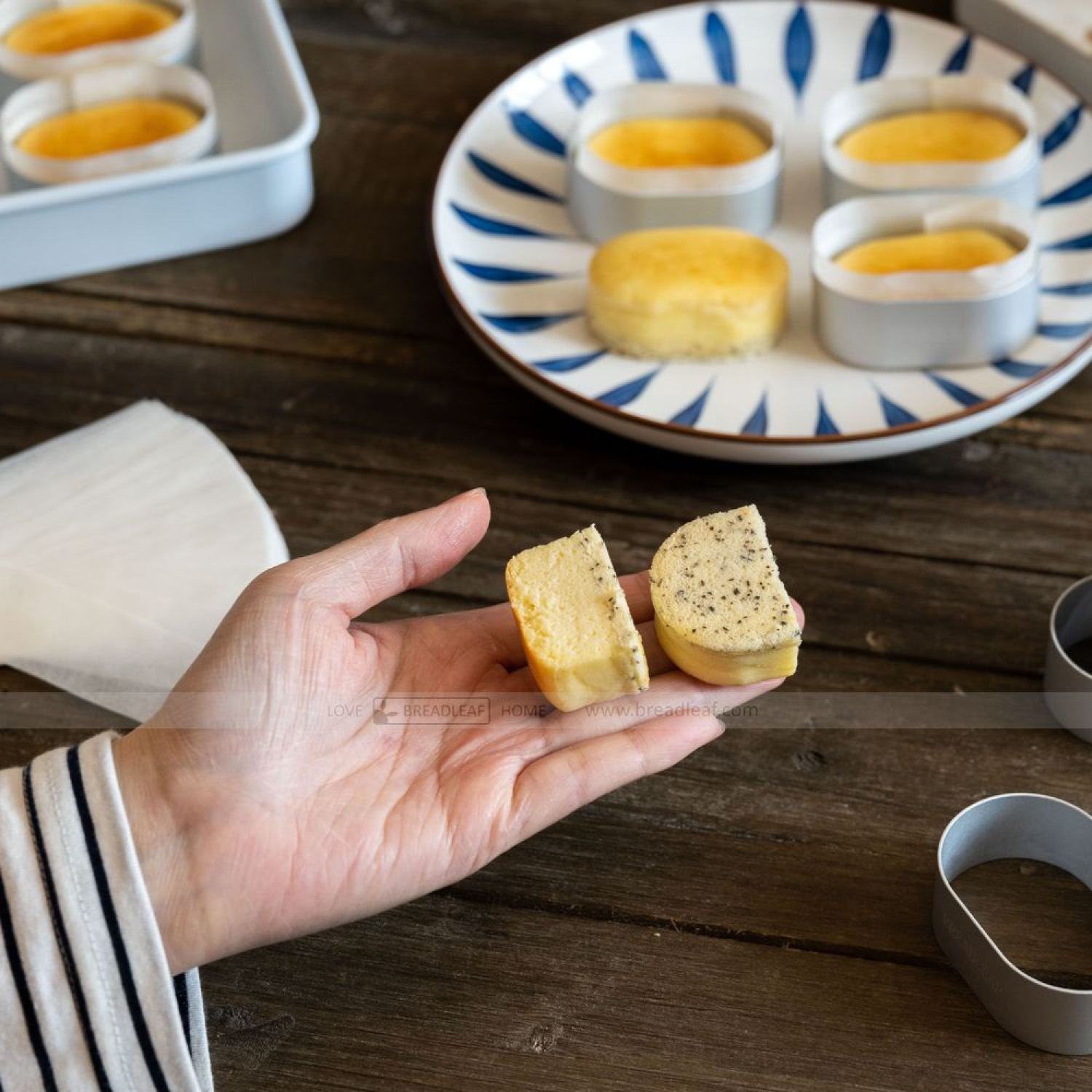 Khuôn bánh dứa Breadleaf