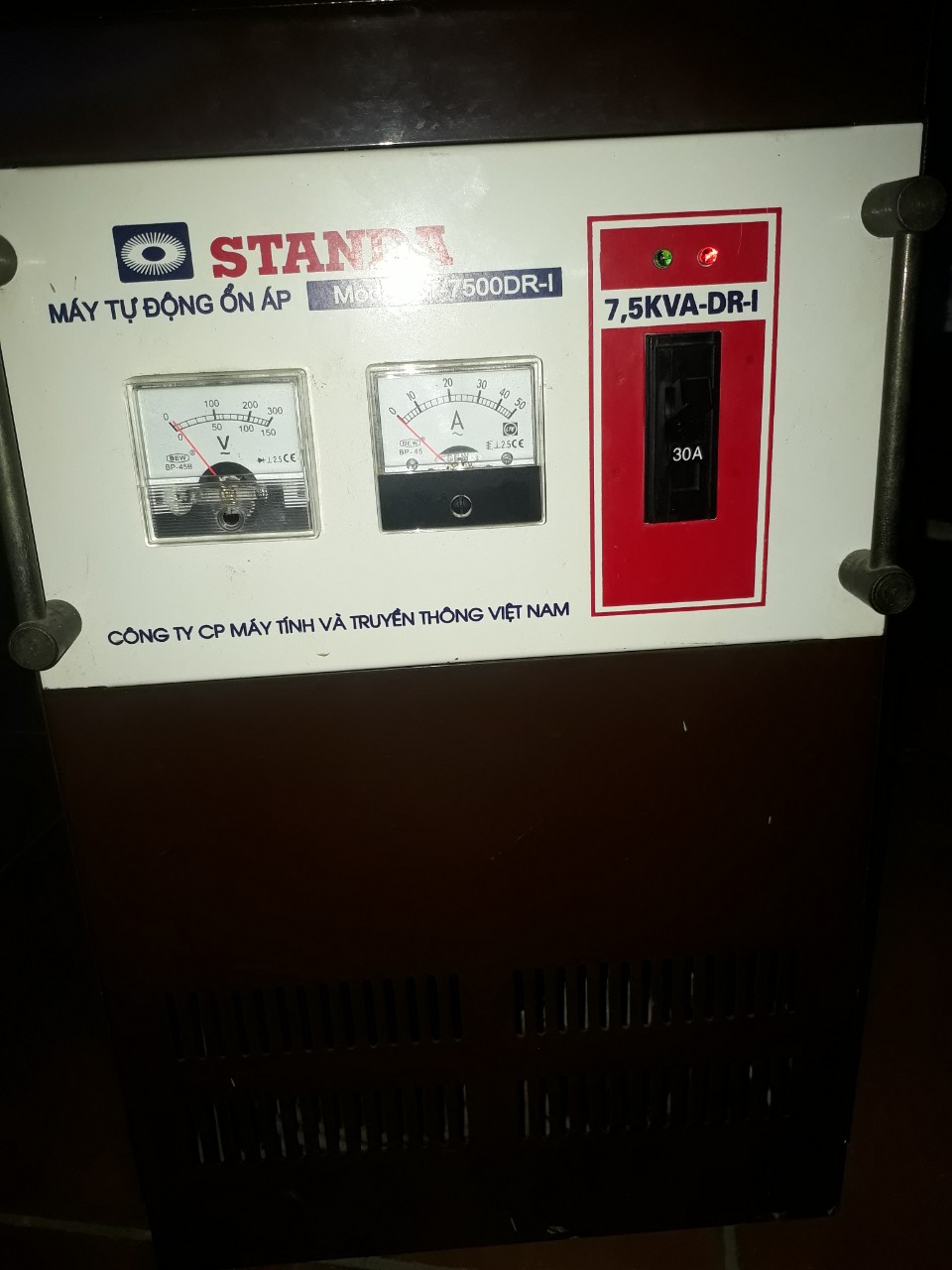 ỔN ÁP STANDA 7.5KW GIẢI 60-250V HÀNG TỒN KHO