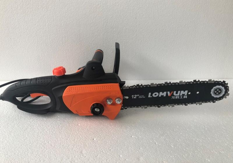 MÁY CƯA XÍCH ĐIỆN 220V LOMVUM