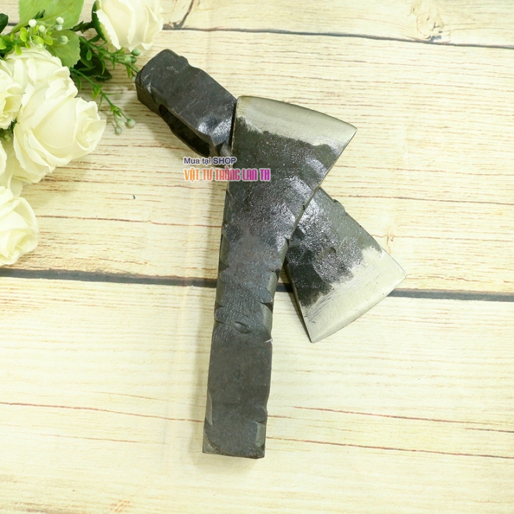 Rìu chặt cây, rìu bổ củi sắc bén