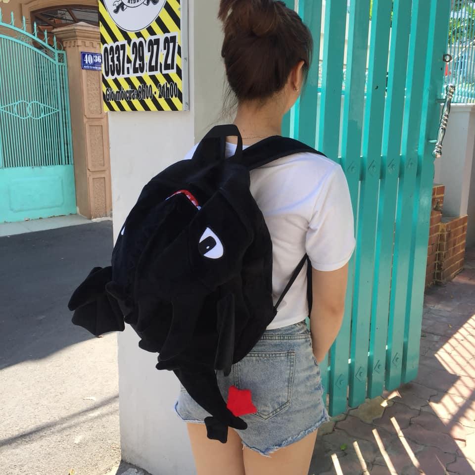 Balo dễ thương loại con rồng màu Đen , màu vải nhung loại lớn