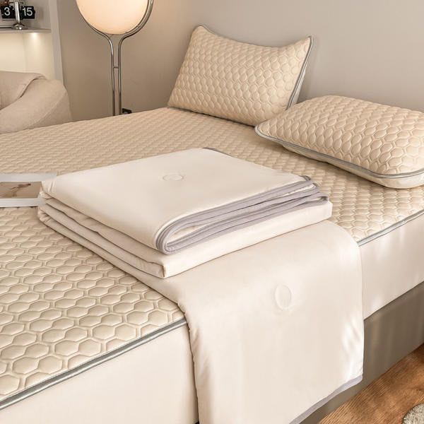 High-Quality Rubber Air-Conditioning Blanket Set