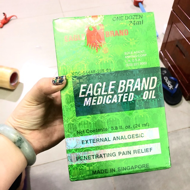 [HCM]Dầu gió xanh Con Ó Eagle Singapore (24ml)