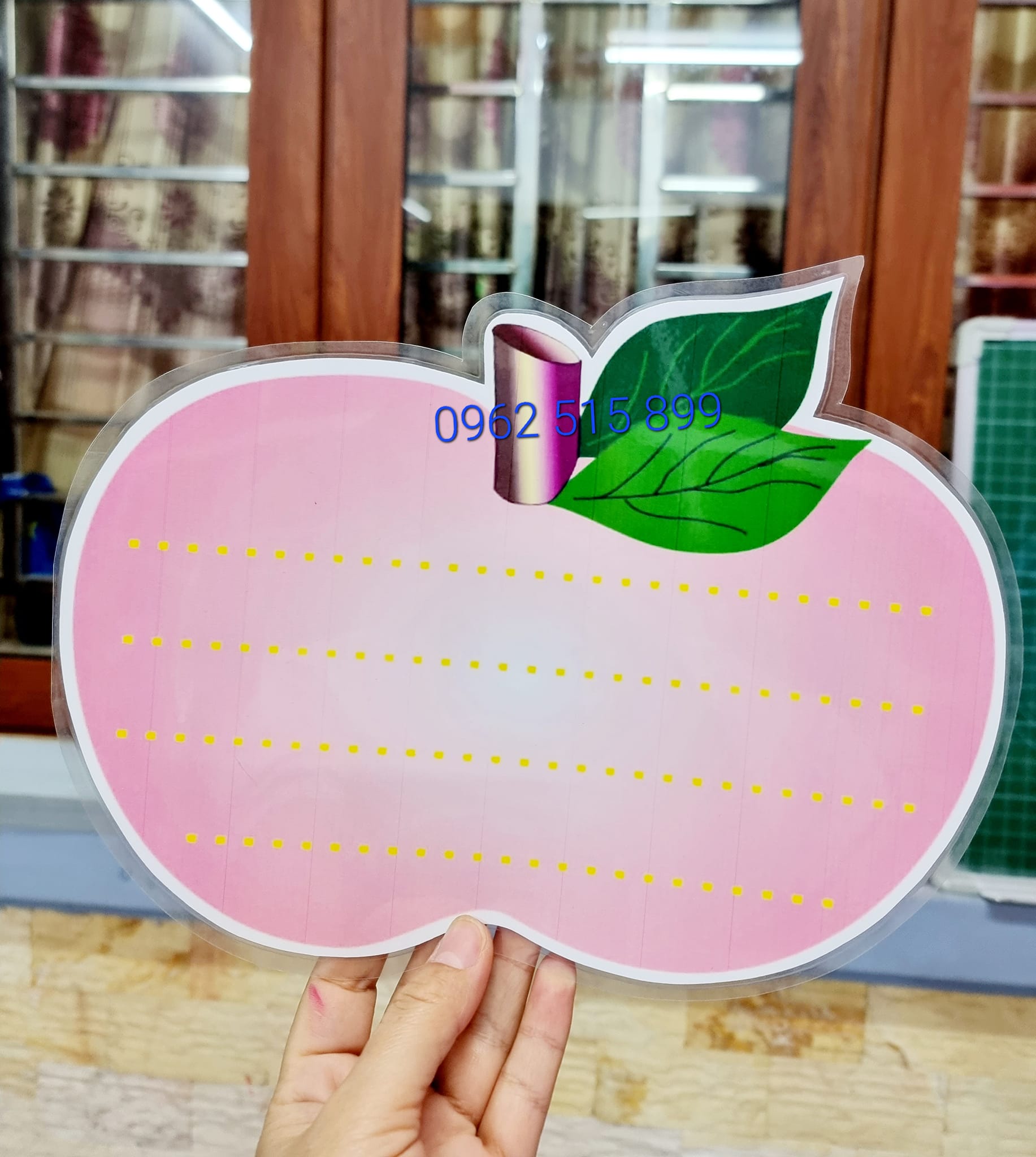 Quả táo (Cỡ A4, A5) sau có nam châm lá.