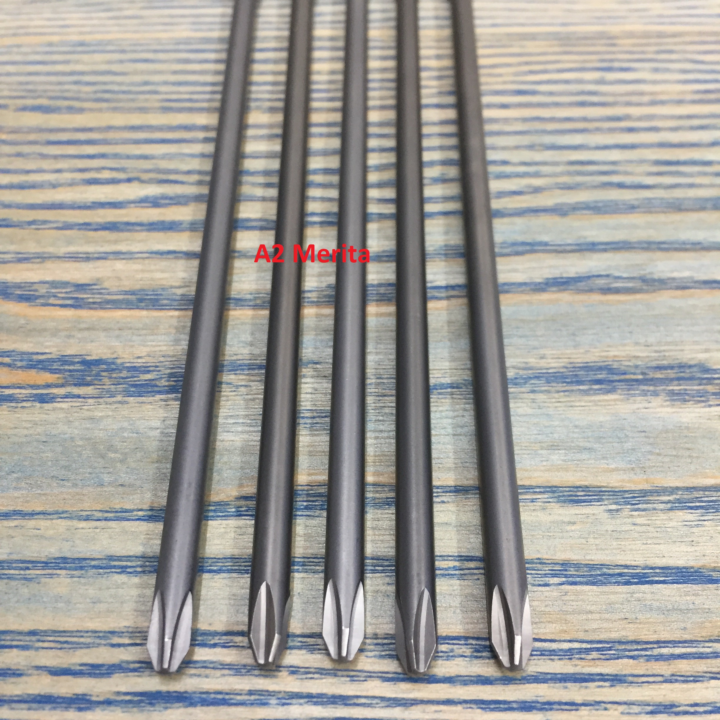 Mũi vít bake Ph2x182mm Makita B-10475 ( GIÁ - 01 mũi )