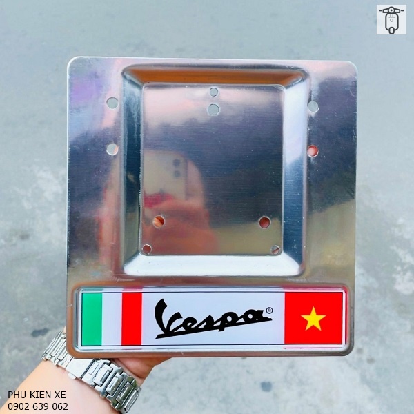 Đế Biển Số Inox Vespa Cờ ý
