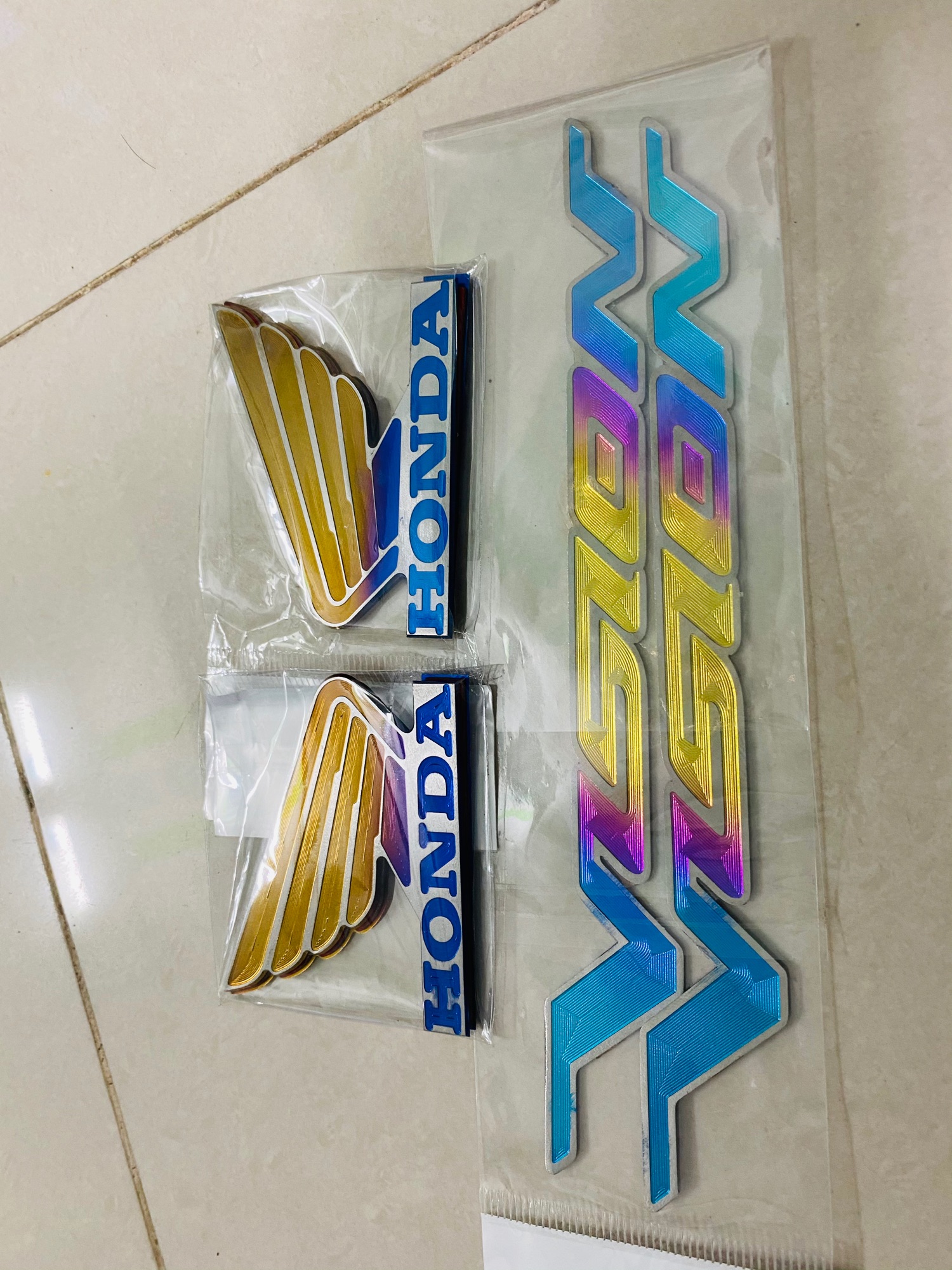 Combo chữ Vision và cánh chim honda Titanium