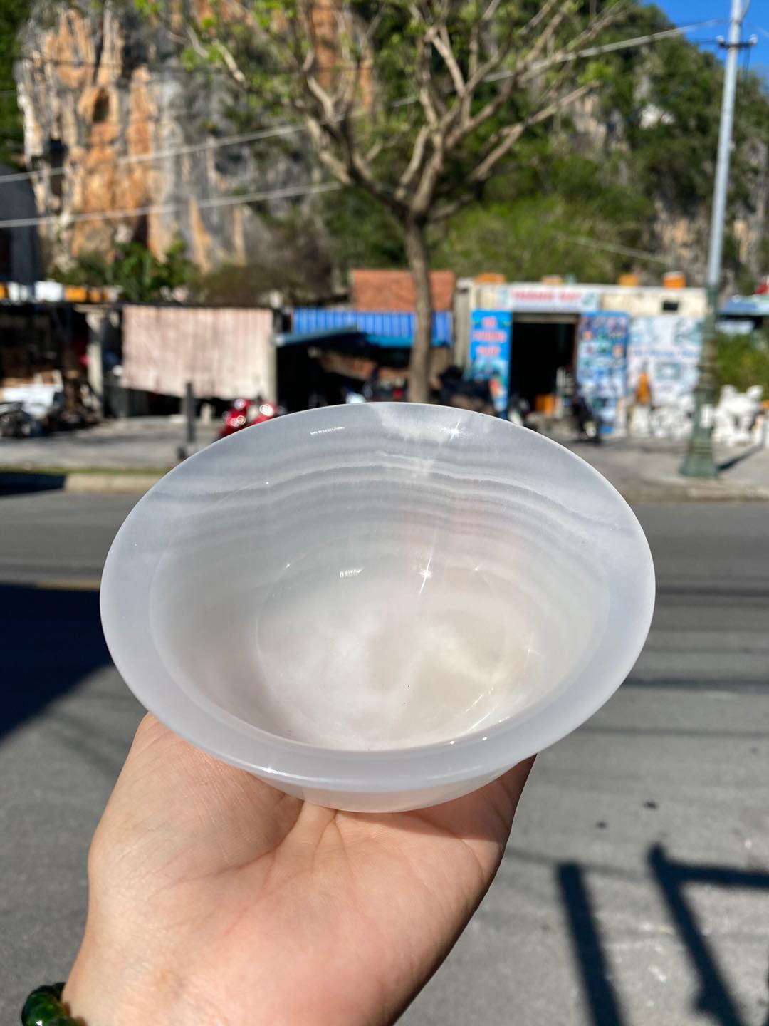 Chén, Bát ăn cơm đá bạch ngọc