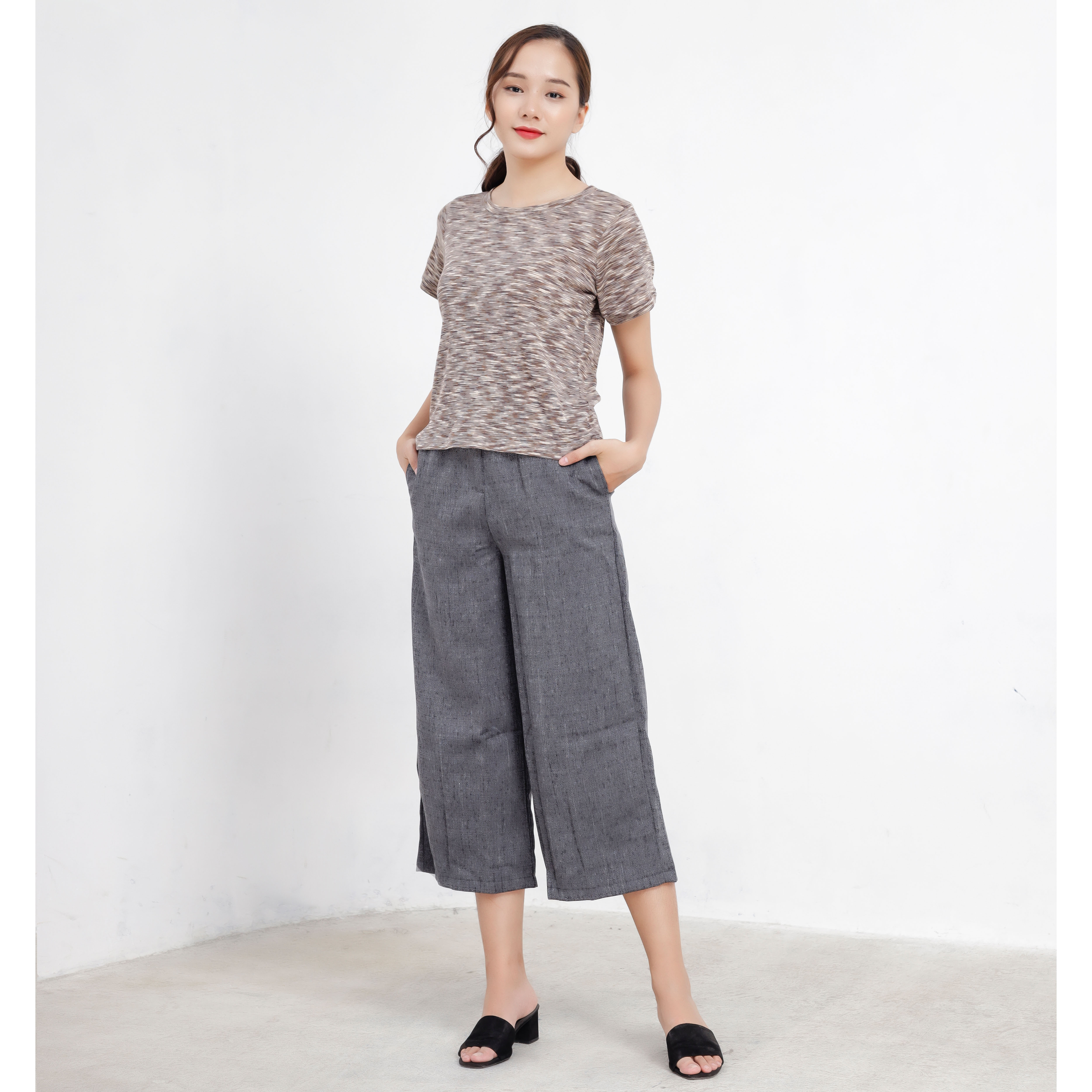 Áo thun nữ Callia thiết kế cổ tròn Gee Tee