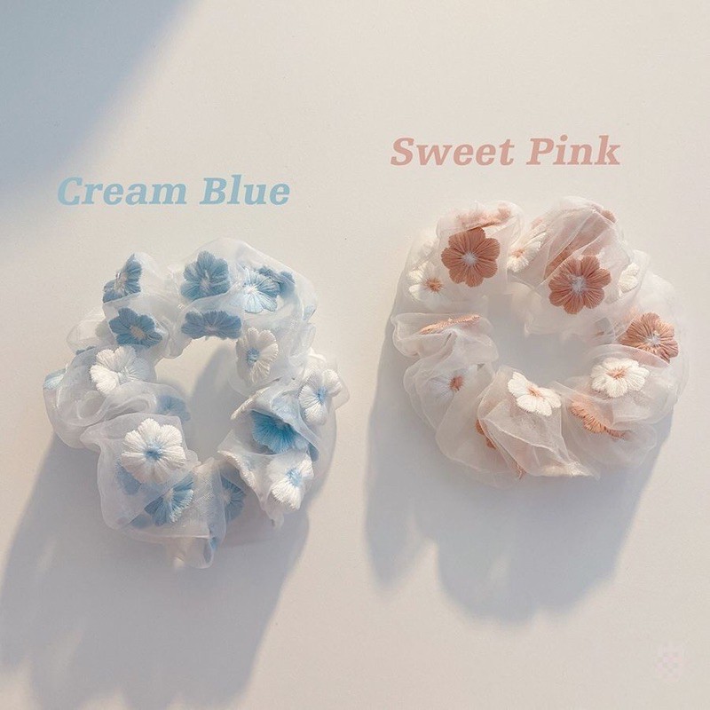 Cột tóc scrunchies thêu hoa - dây cột tóc scrunchies hoa