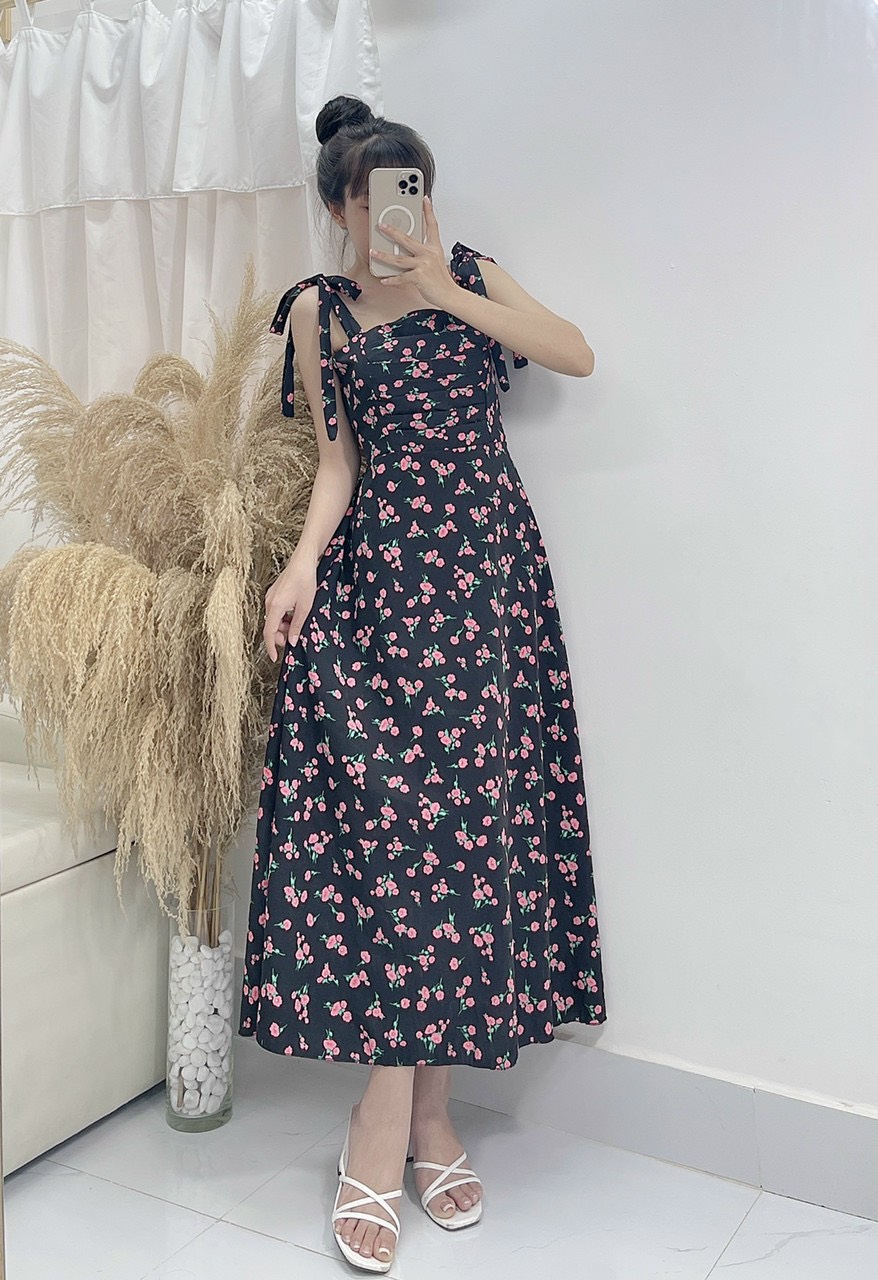Đầm maxi cột vai vải lụa hoa xếp ly ngực