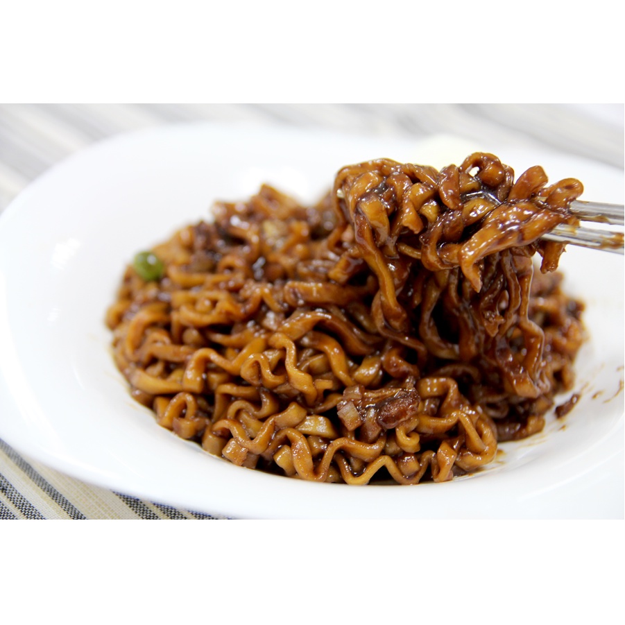 Mì Tương Đen Jajang Chacharoni 140g