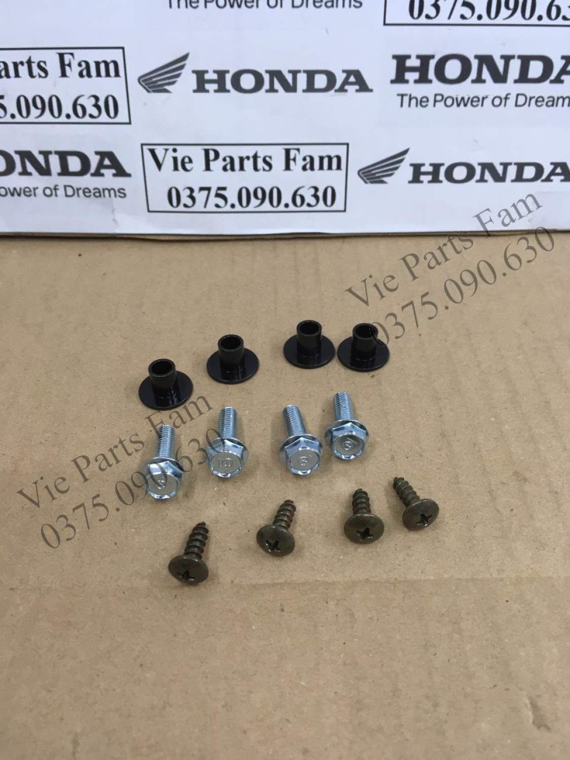 Bộ ốc bắt dè chắn bùn sau đuôi biển số Winner đời đầu, Winner V1, Winner X