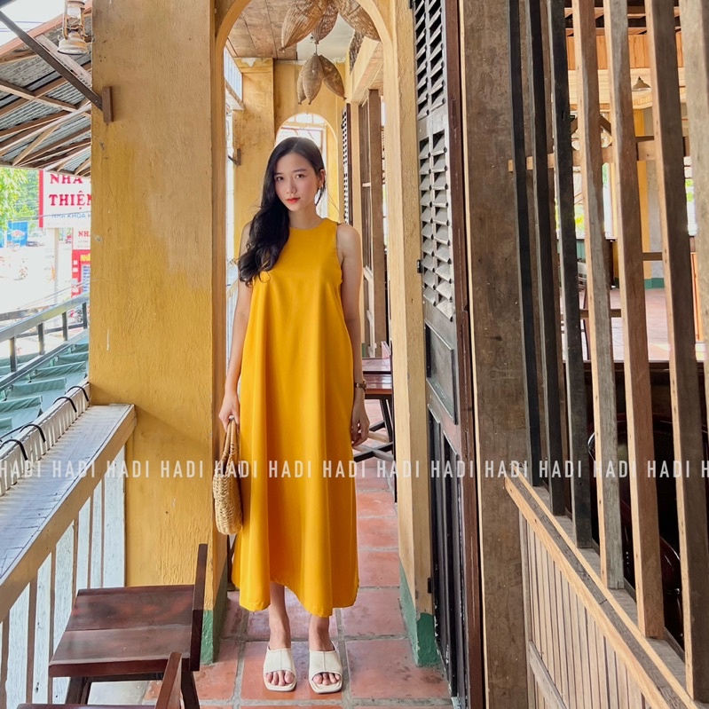 Đầm suông sát nách vải lụa dáng middi - Bee