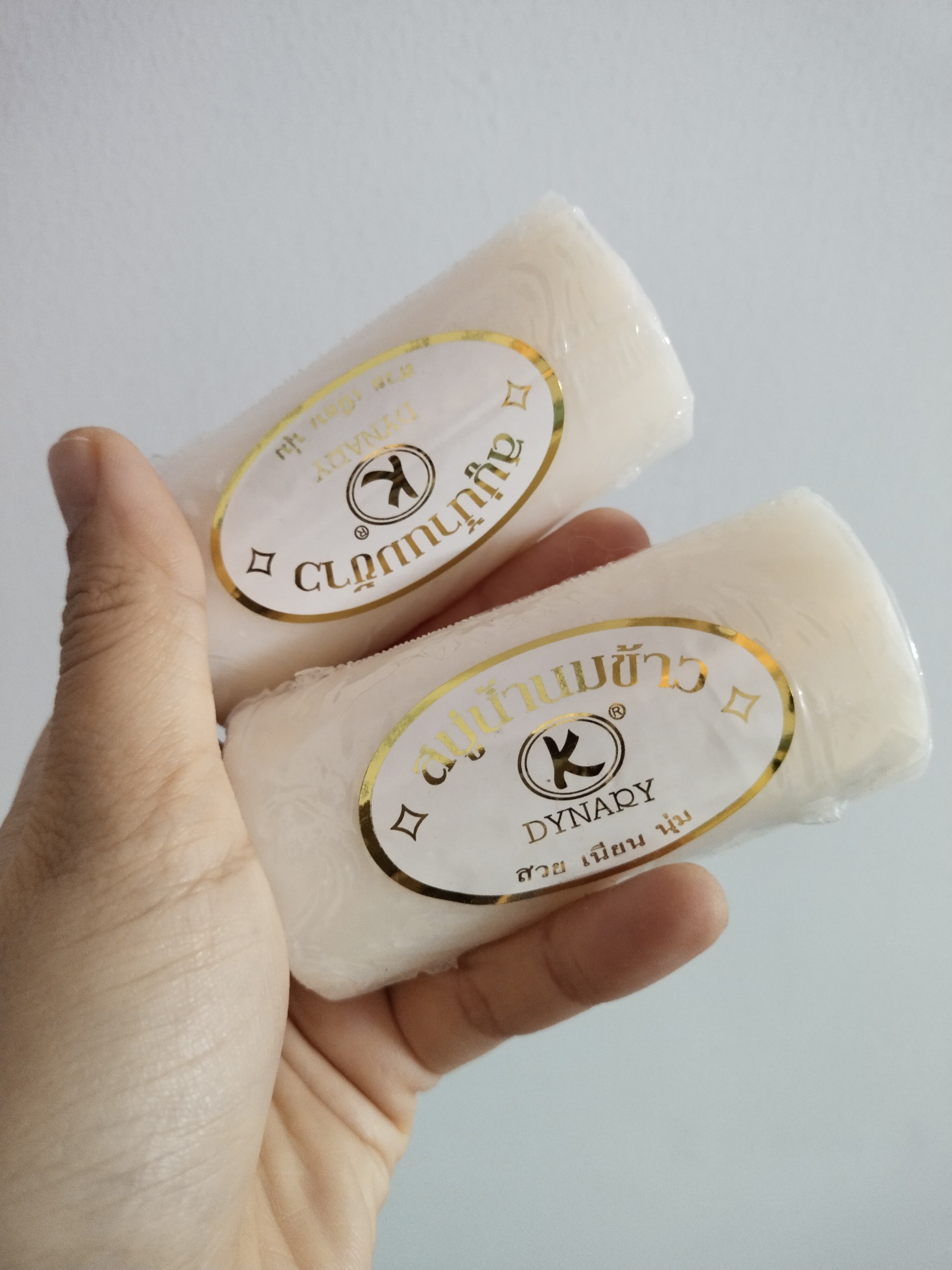 Xà phòng sữa dê rửa mặt trắng sáng Thái Lan 100g