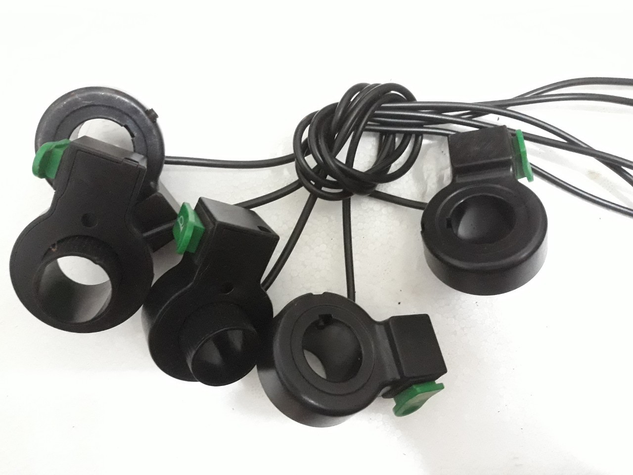 Công tắc nhấn  còi, chế pasin xe máy, xe điện