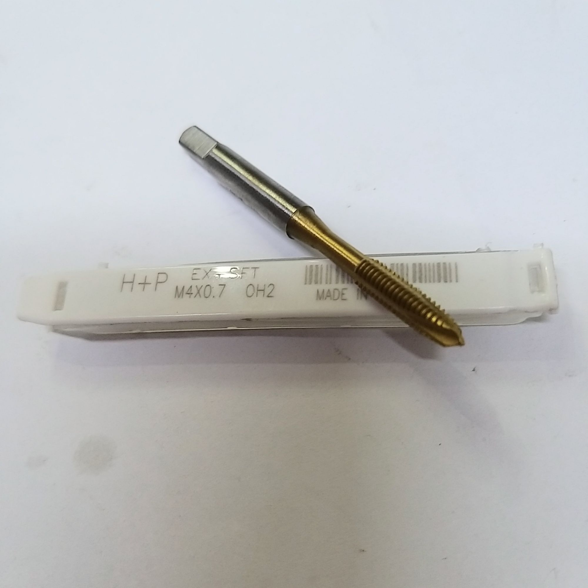[HCM]Mũi Taro H+P Vàng Thẳng 4ly × 0.7 (Vàng)