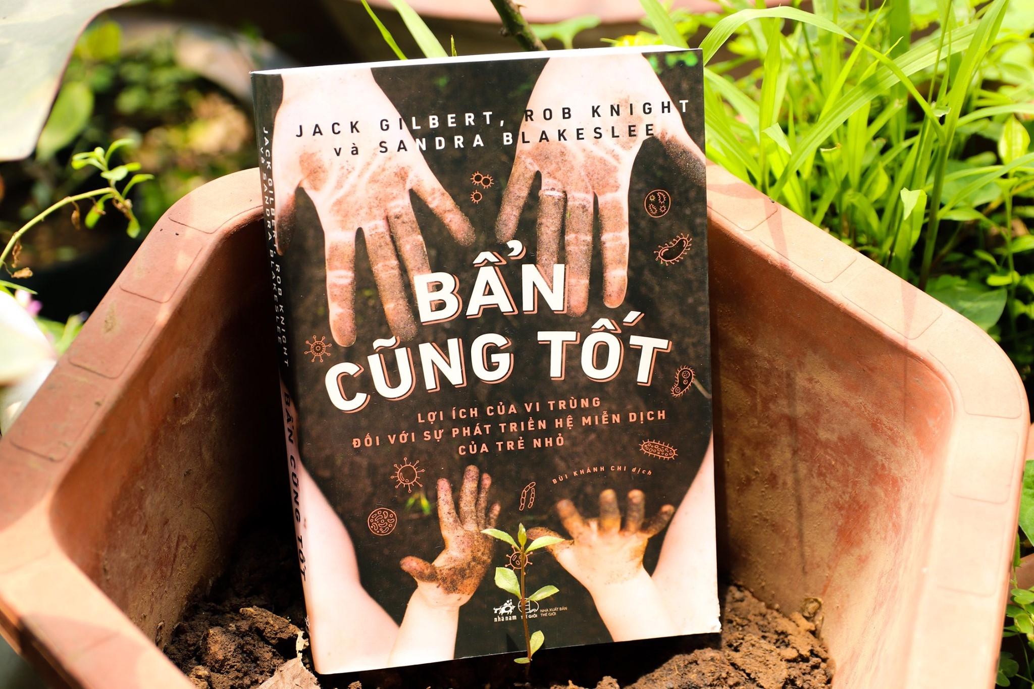 Sách - Bẩn cũng tốt (Nhã Nam)