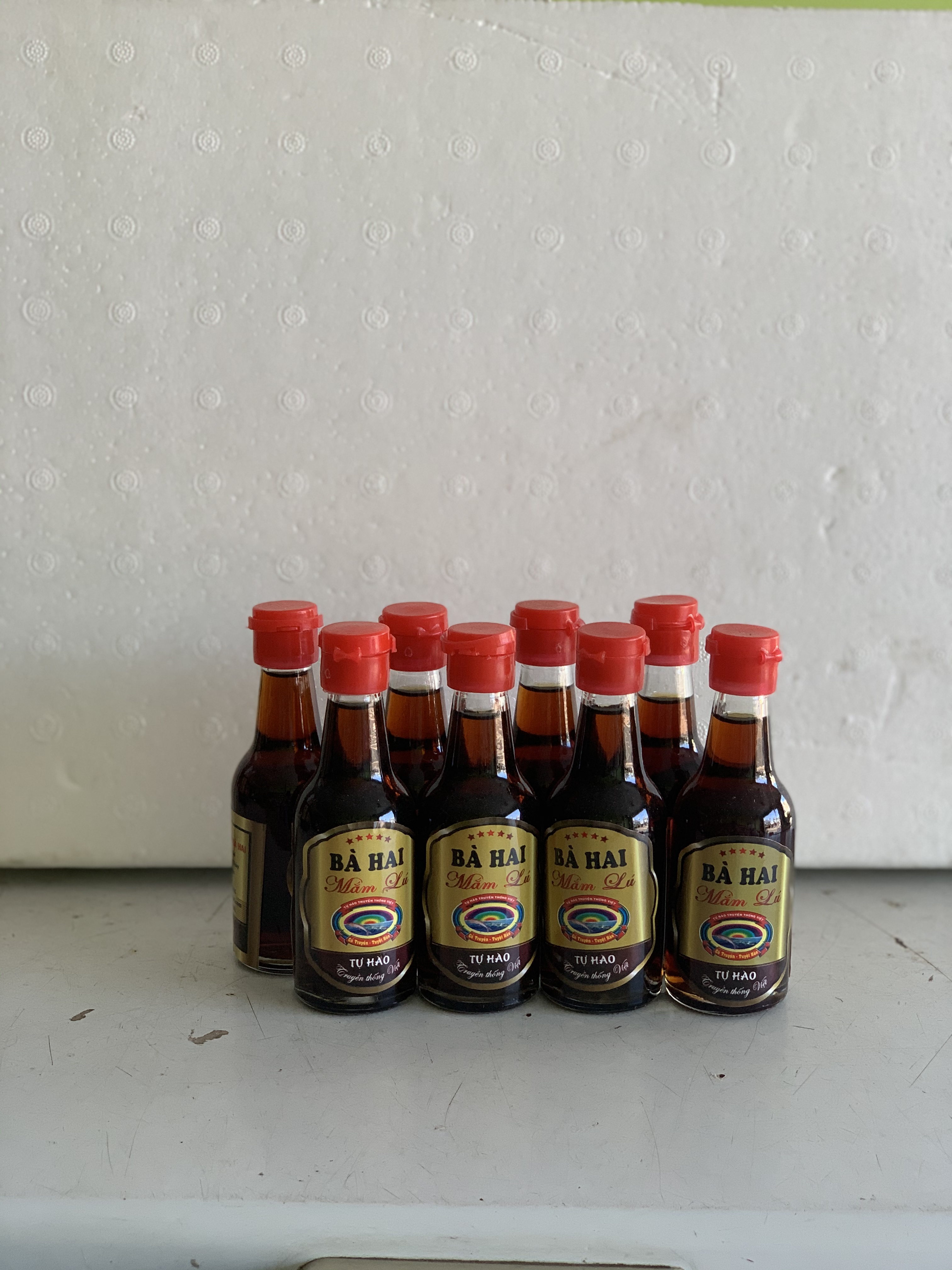 Xách Nước Mắm Lú Cá Cơm Bà Hai MS40A ( 8 x 60ml )