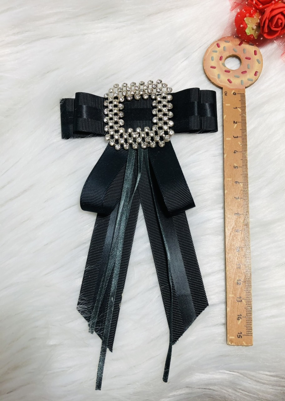 [HCM]Cài áo mặt vuông đá. KT 10 X 15cm