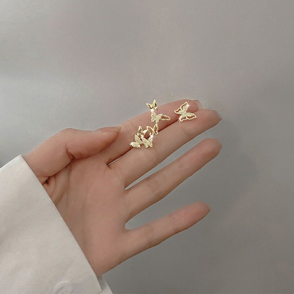 Bông tai kẹp vành hình bướm