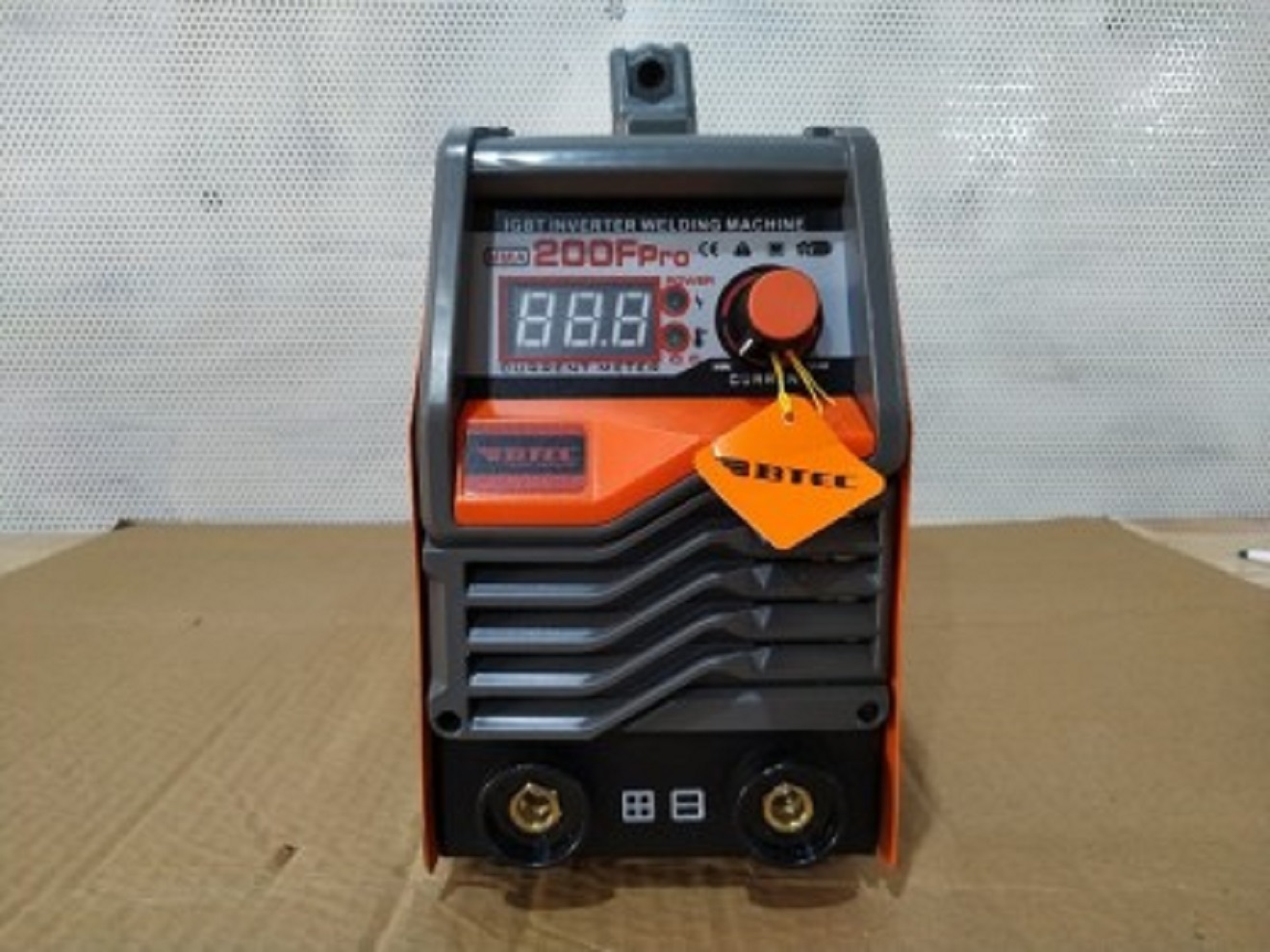Máy hàn Btec MMA-200F Pro