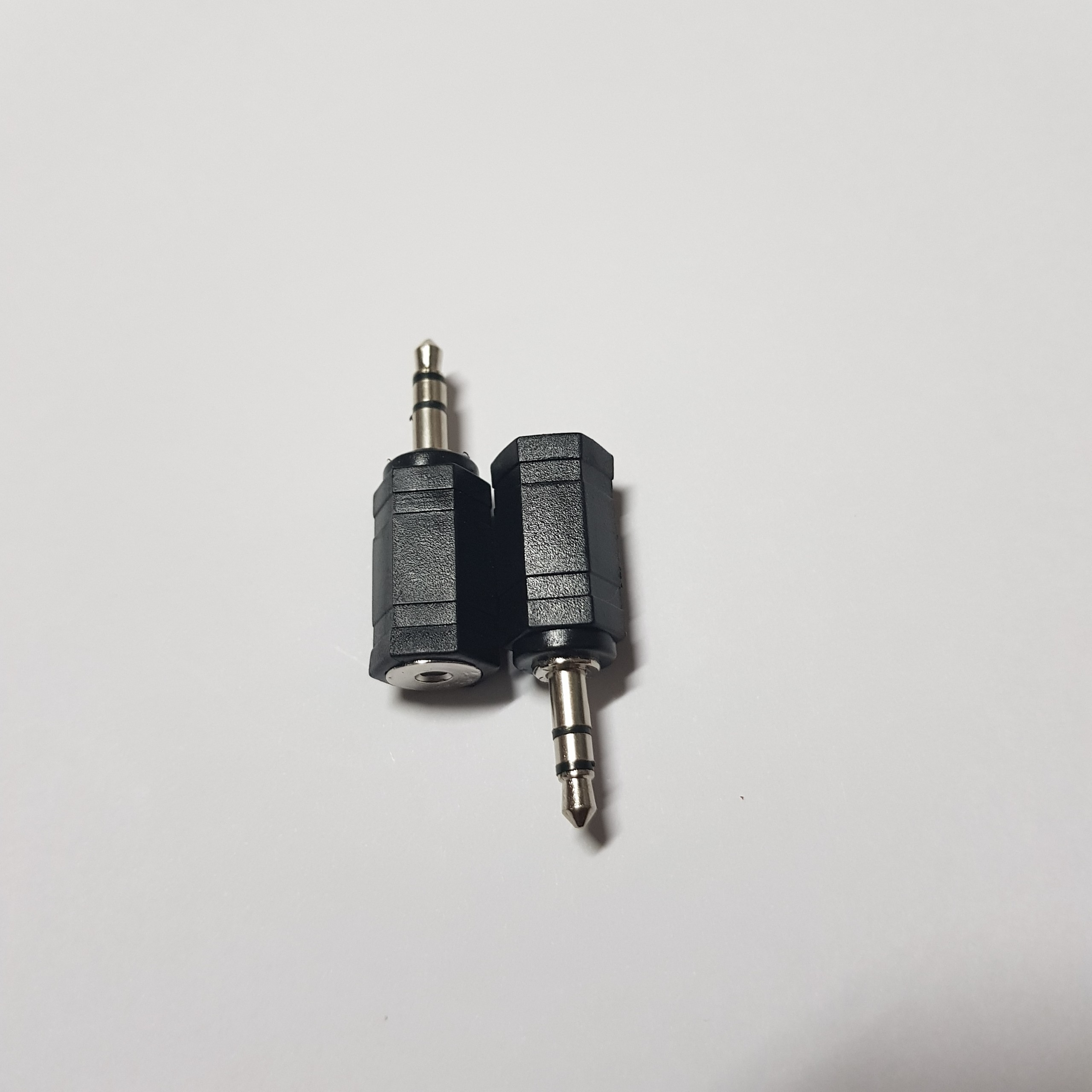 Jack chuyển 2.5 sang 3.5, 3.5 sang 2.5