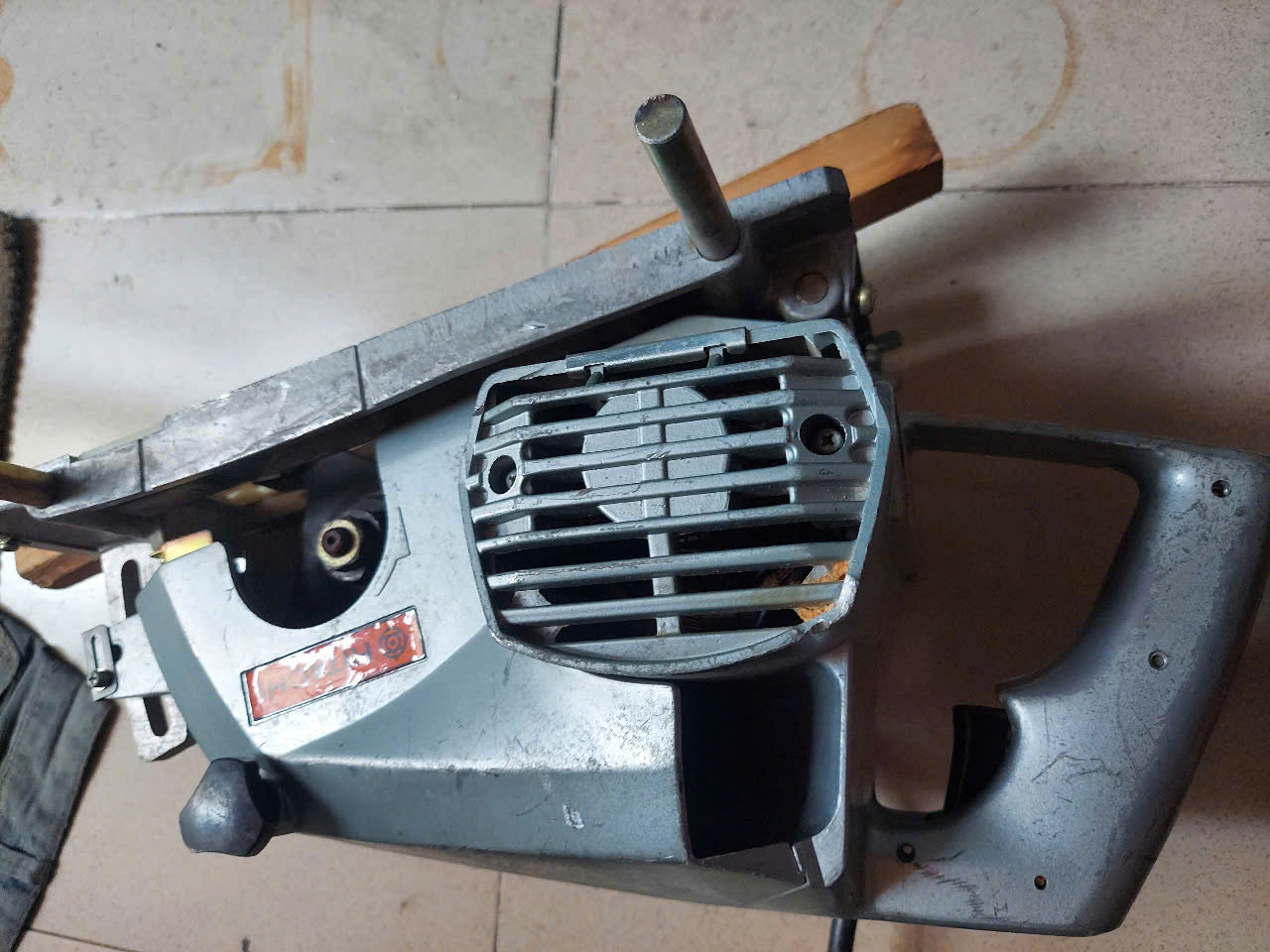 Máy phay móc rãnh gỗ Hitachi Hàng bãi nhật