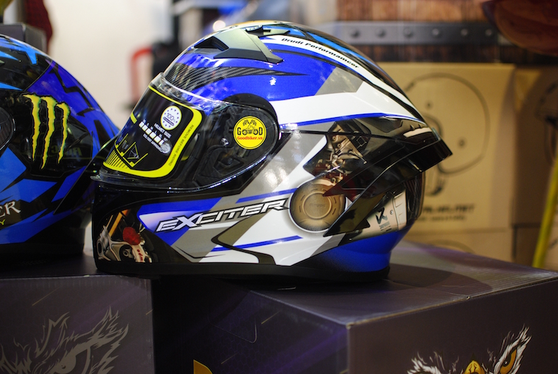 Mũ bảo hiểm ROC 01 lên tem YAMAHA