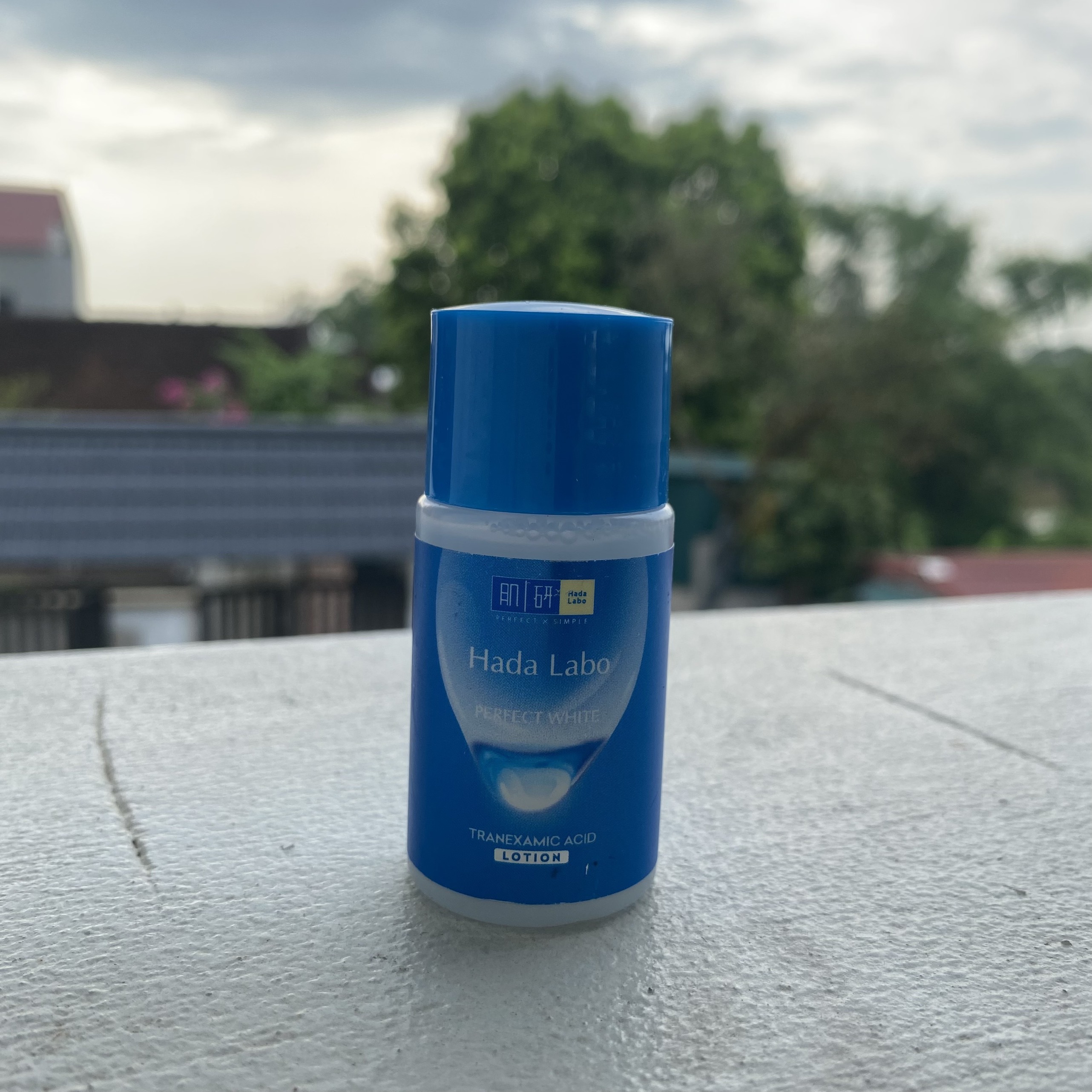 Dung dịch dưỡng trắng Hada labo 20ml