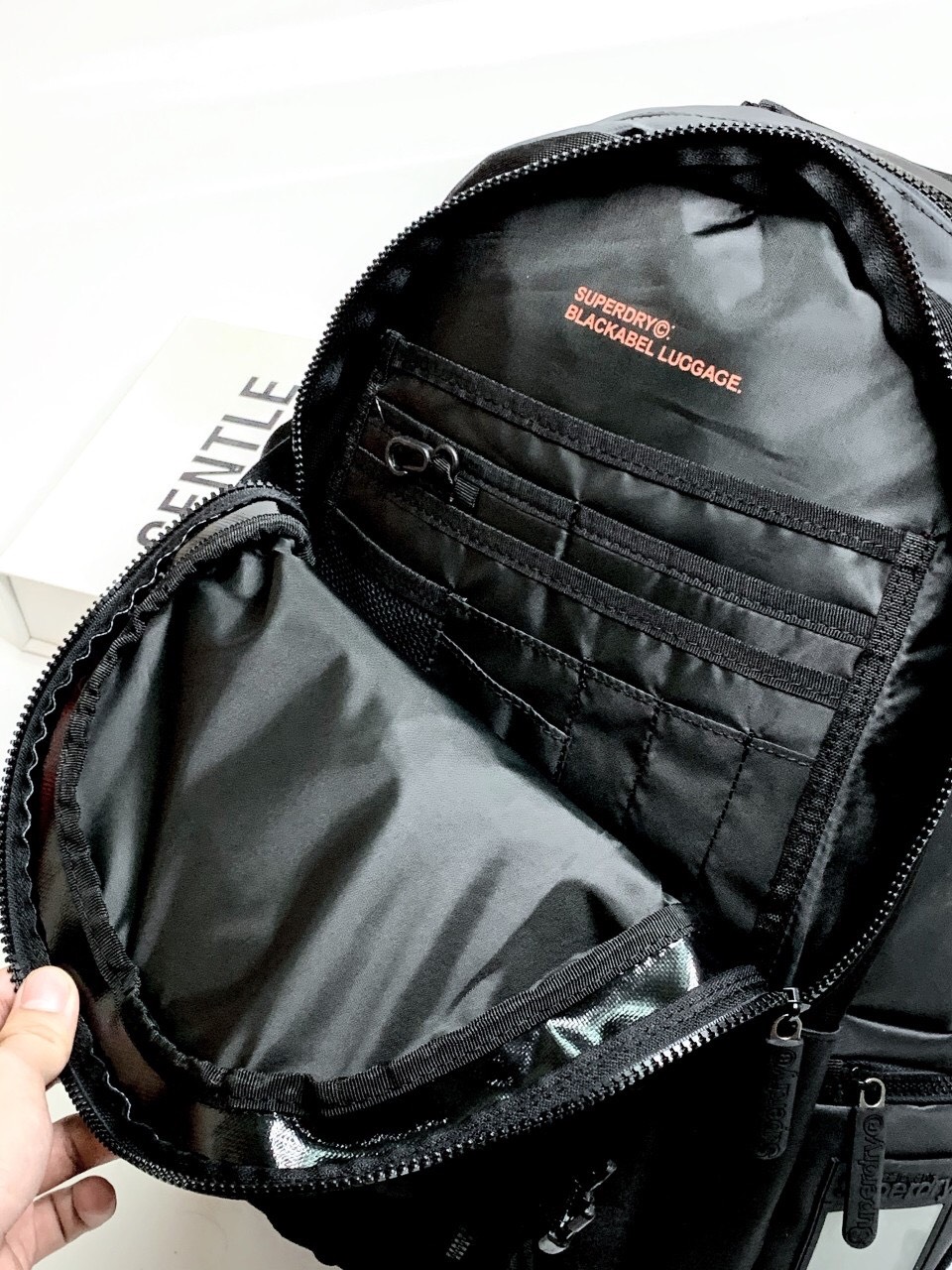 [HCM]Balo đựng laptop SUPERDRY logo phản quang.(ảnh thật)