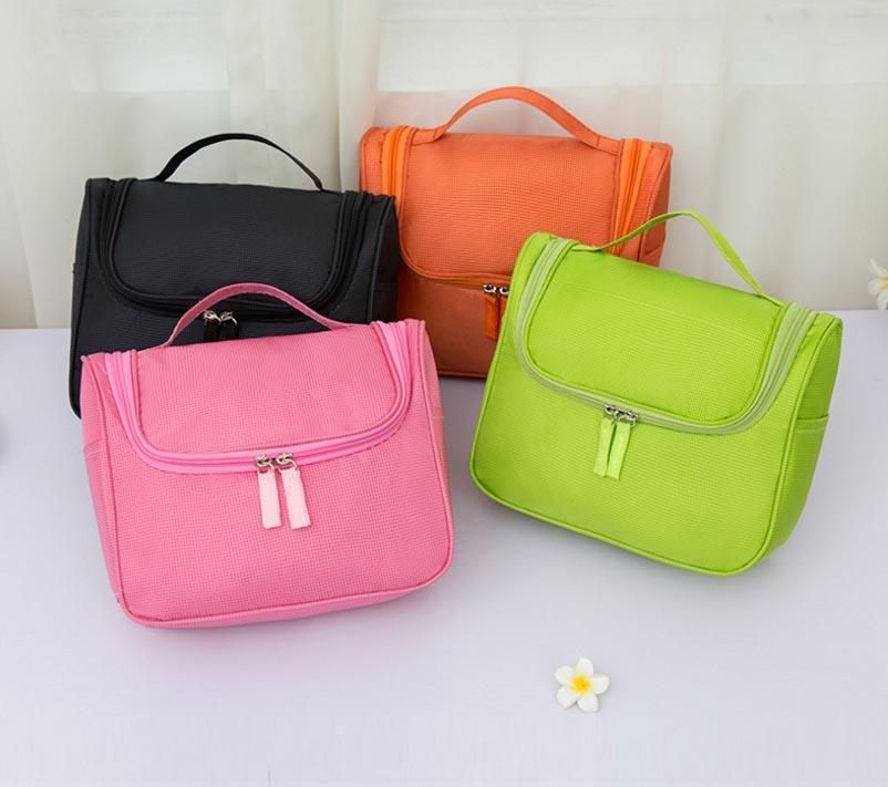 Túi đựng mỹ phẩm xách tay Pouch tiện lợi, chống thấm nước