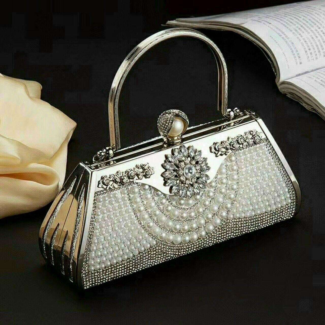 Túi cốp đá dự tiệc sang chảnh