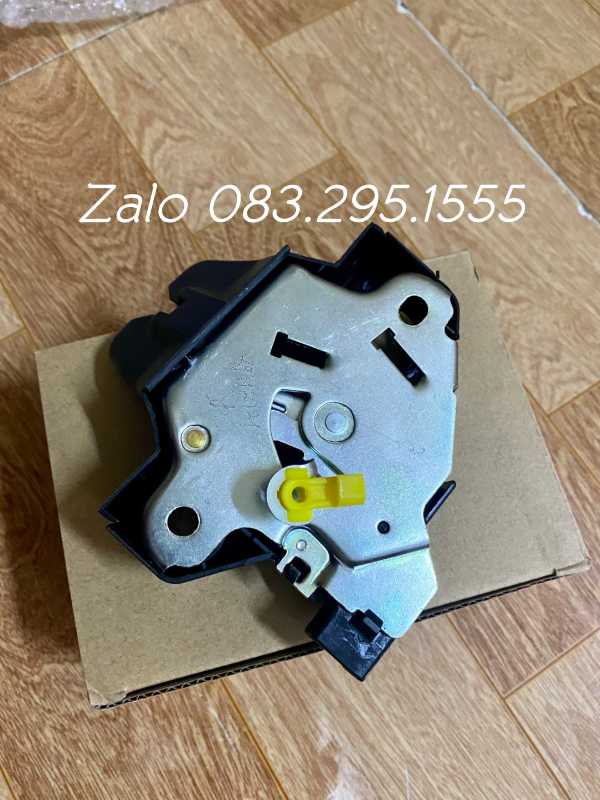 Khóa ngậm cốp Vios 08 - 17 ( Oem, cơ cấu khóa ngậm cốp sau )