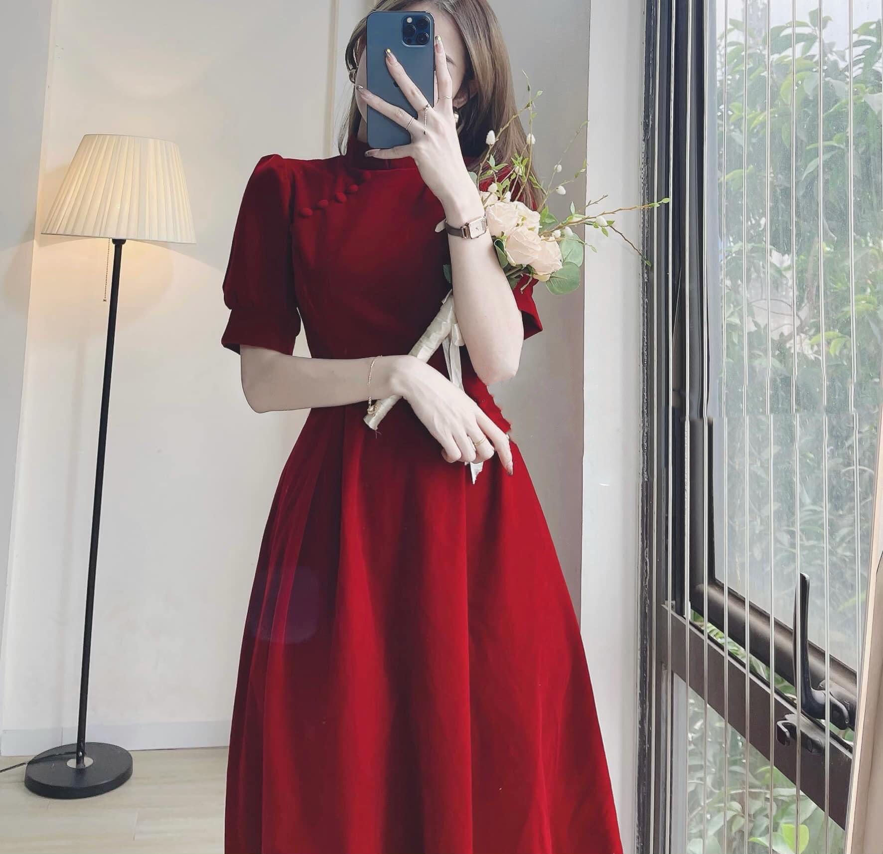 Váy nhung đỏ tay bồng siêu xinh
