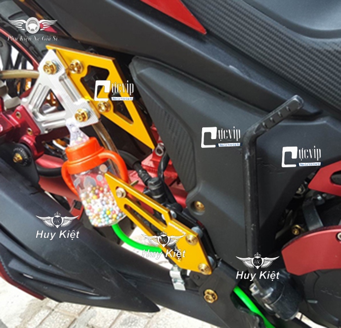 (Xanh) Bình Sữa Thông Hơi Xe Máy MS1527