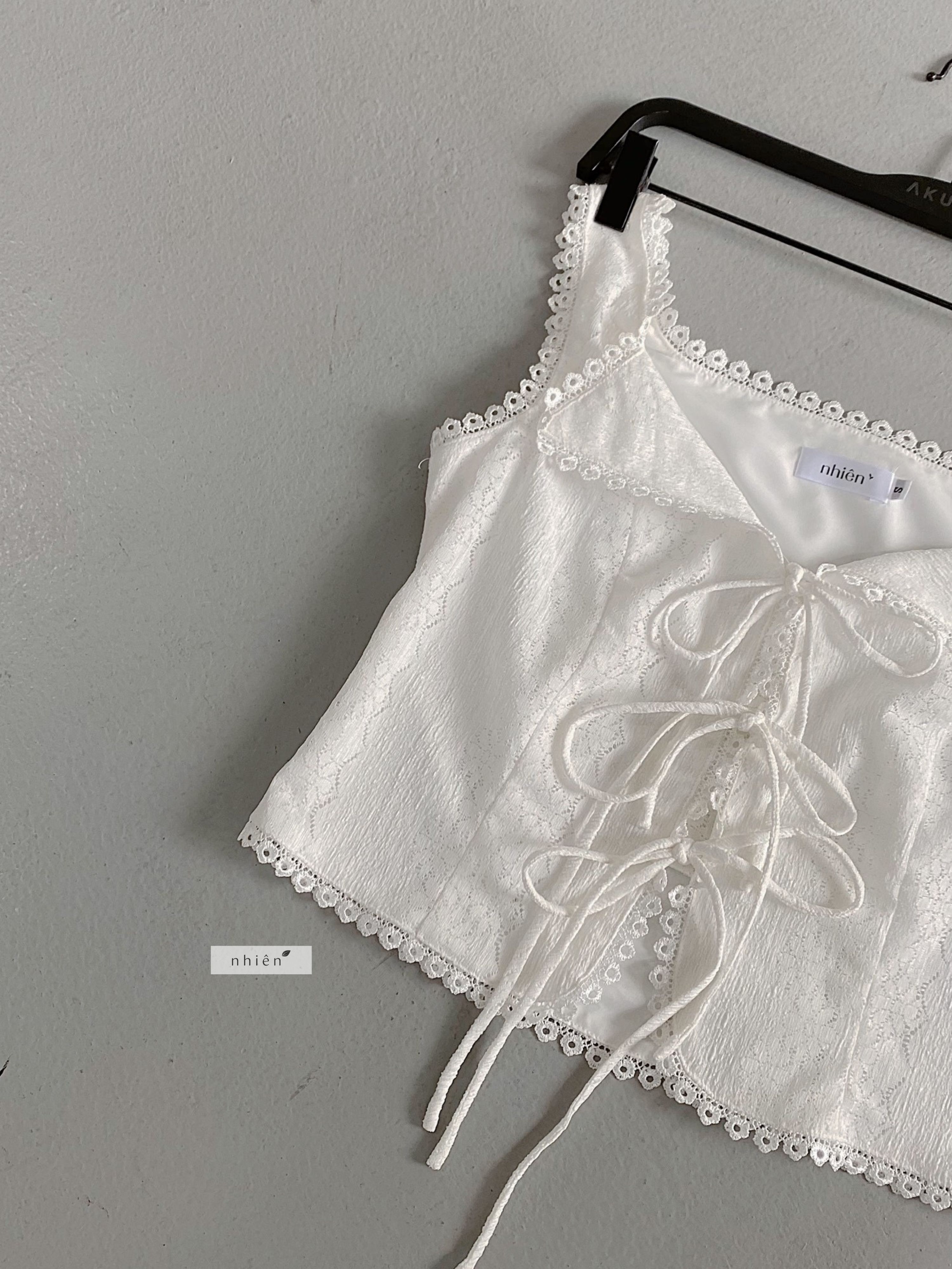 Áo kiểu nữ dáng croptop viền ren nhienofficial BA354