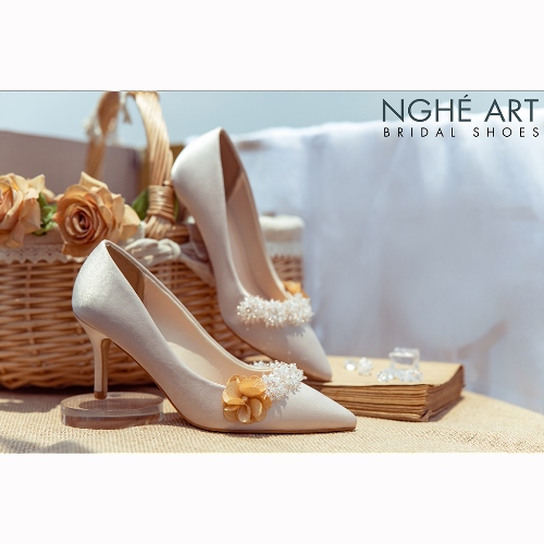Giày cưới Nghé Art lụa satin đính hoa pha lê 339