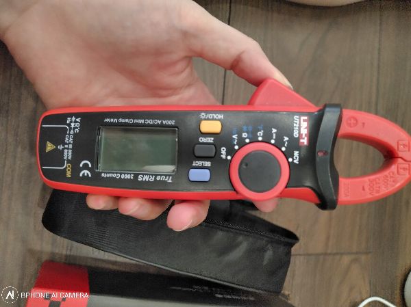 Đồng hồ kẹp dòng UNT 210D Zin