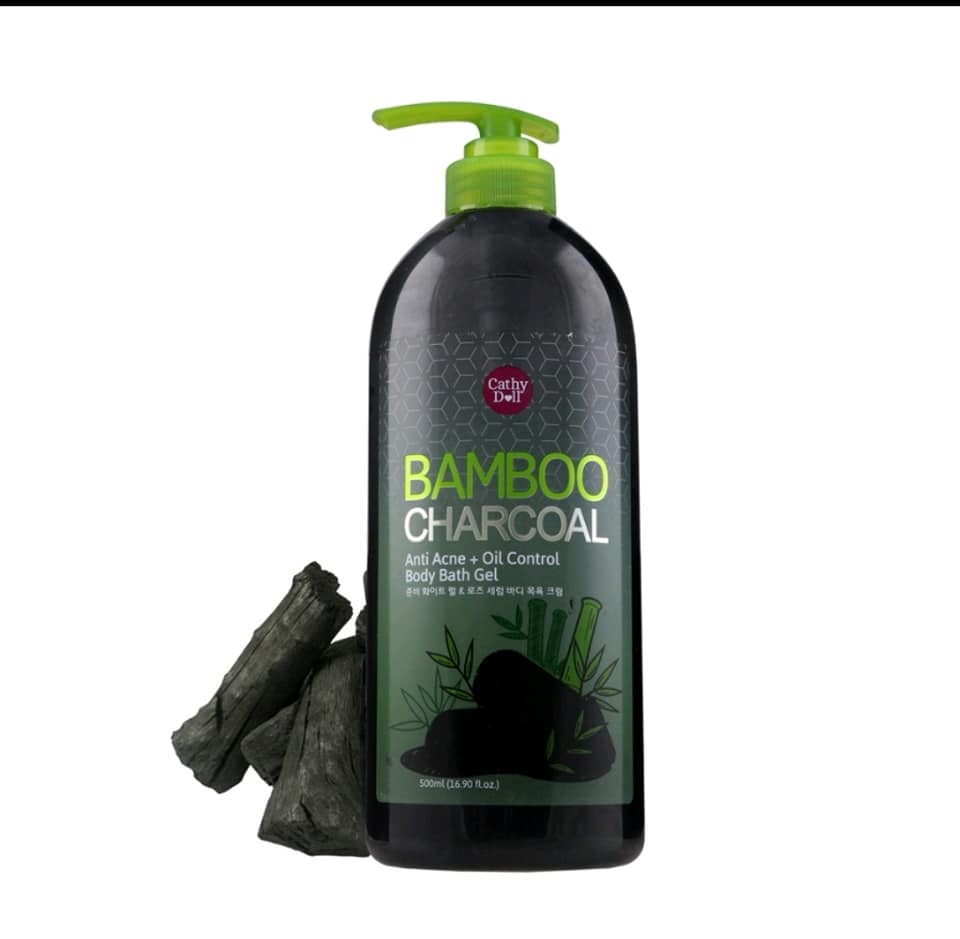 01 Chai Sữa Tắm Than Tre Cathy Doll Thái Lan 450ml (BAMBOO CHARCOAL) (2617)