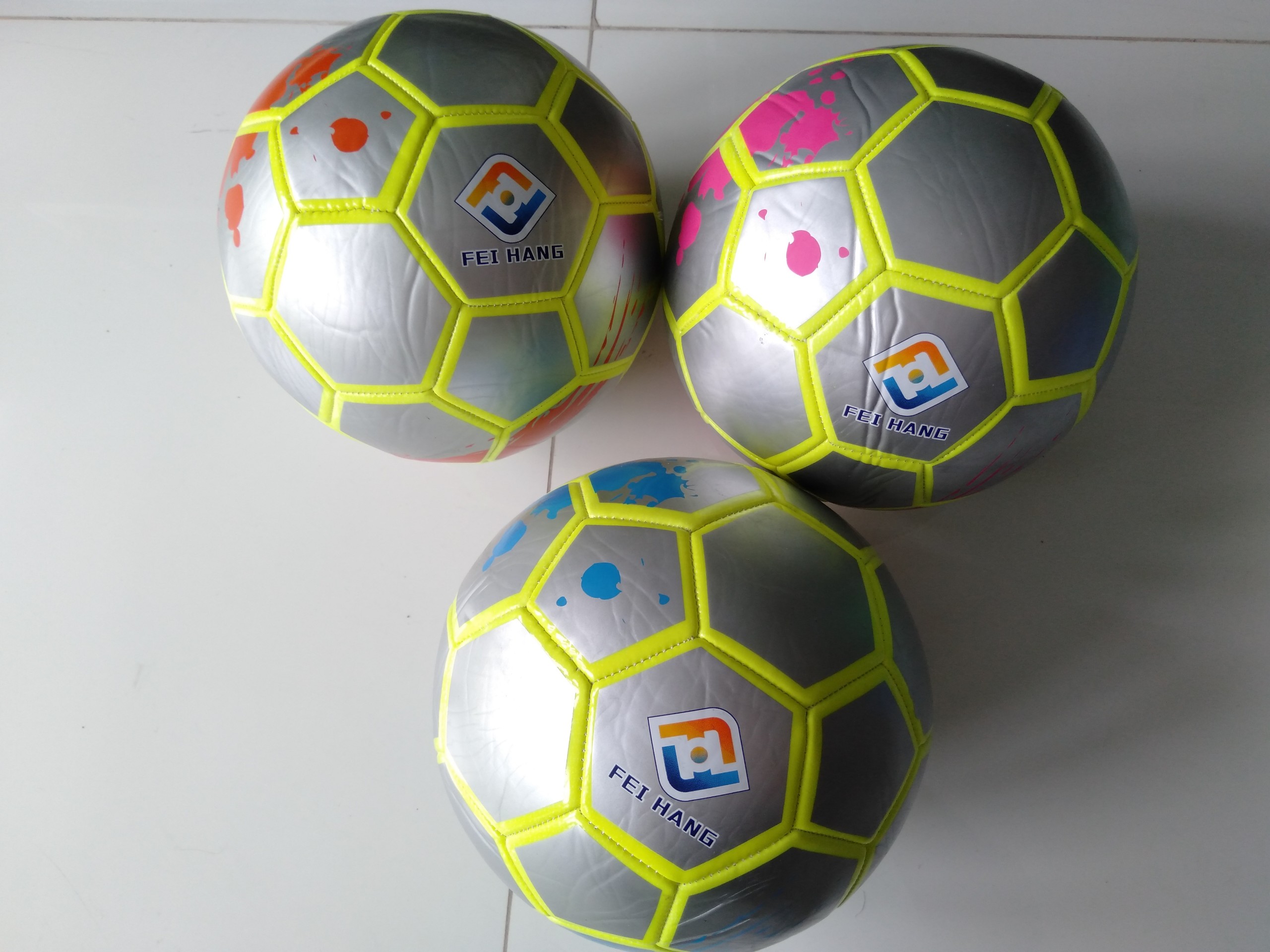 [HCM]TRÁI BANH BÓNG ĐÁ BS  SIZE SỐ 5 ( TẶNG KÈM ỐNG BƠM , LƯỚI VÀ KIM BƠM )