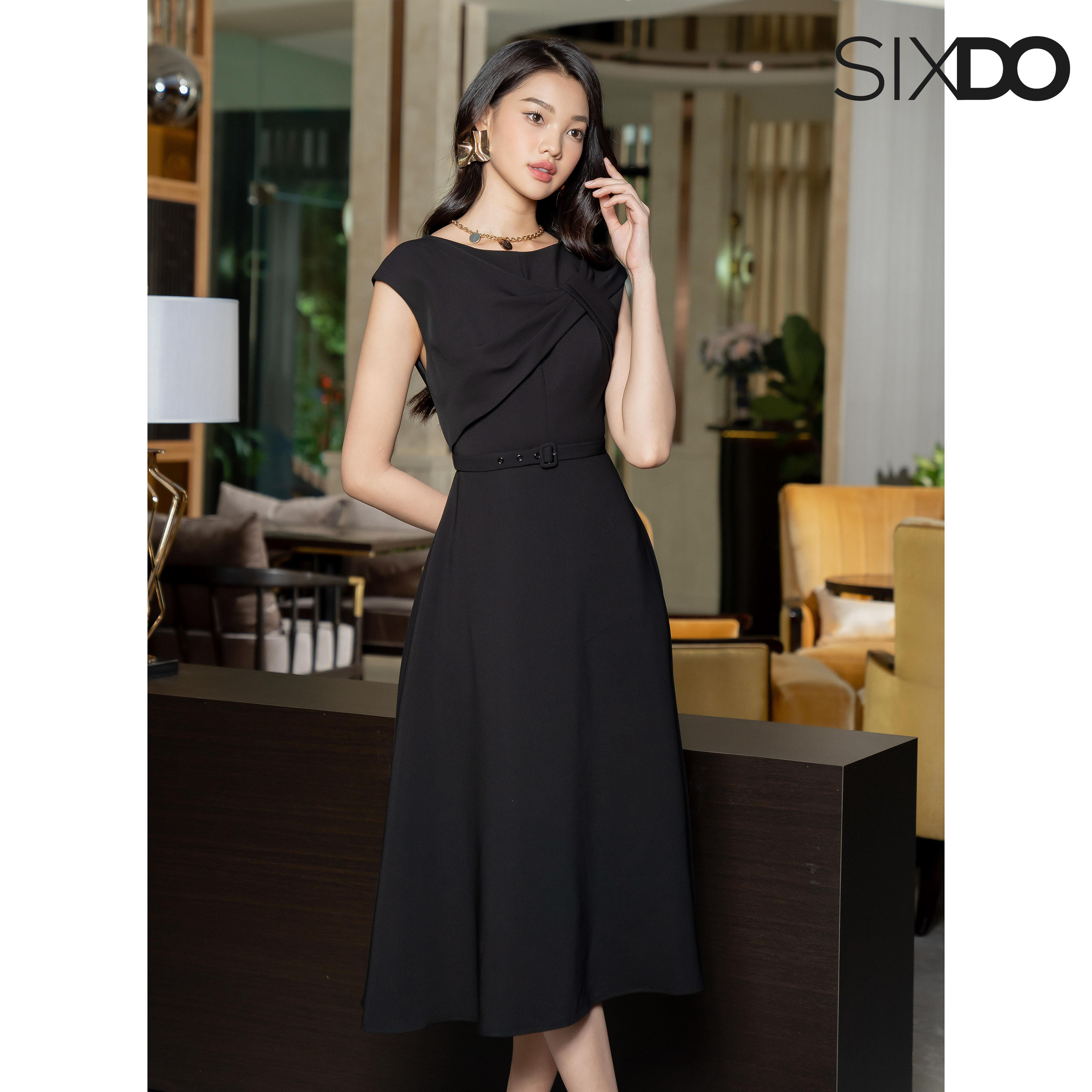 Đầm đen phối đai eo sixdo