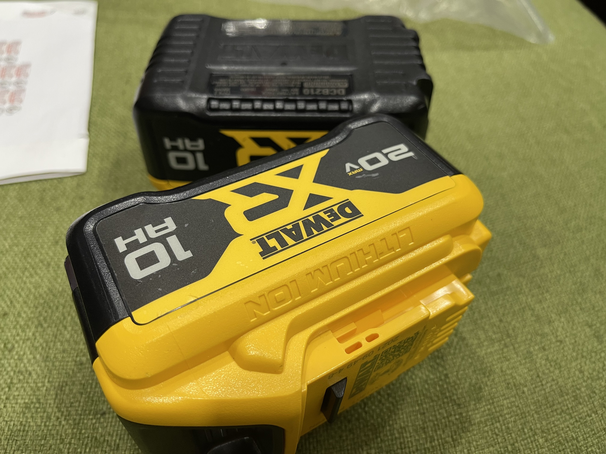 PIN DEWALT 10Ah DCB210 20V MAX XR 10.0Ah Lithium